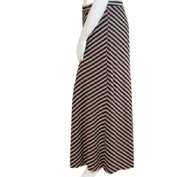 HiNew Scene Striped Maxi-skirt - Picture 3 of 4